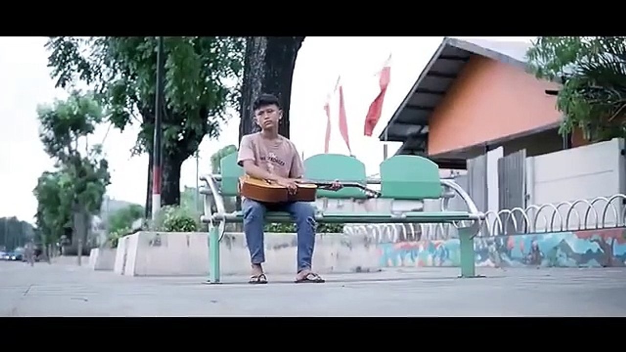 Arfa Arnold - Menghina Tanpa Iba (Official Music Video)