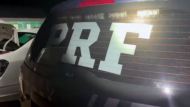 Casal é flagrado transportando mais de 100kg de maconha na BR-163 em Capitão Leônidas Marques