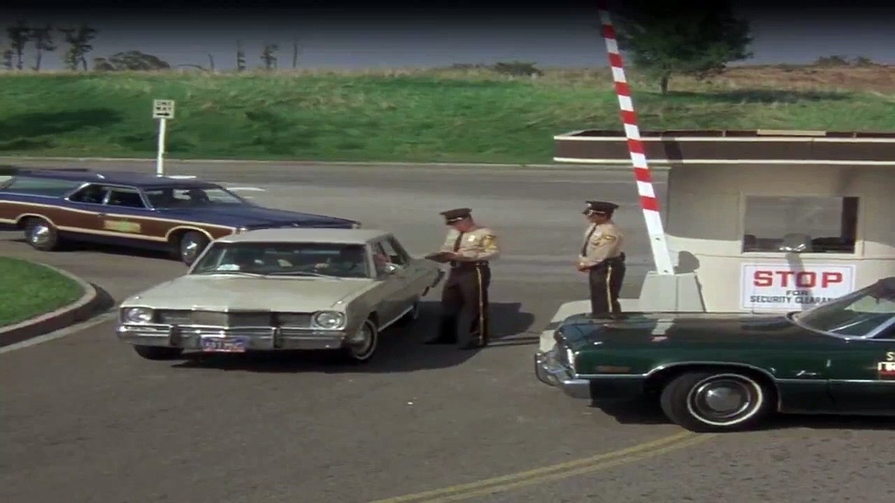 Der Unsichtbare Staffel 1 Folge 11: Familienkrieg