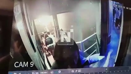 Cámaras de seguridad de Forum captaron al sujeto que apuñaló a tres jóvenes en predios del lugar.