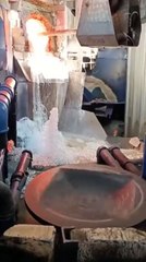 Faire de l'art avec la force centrifuge... magnifique