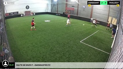 Faute de Enzo F - Emigrantes Fc