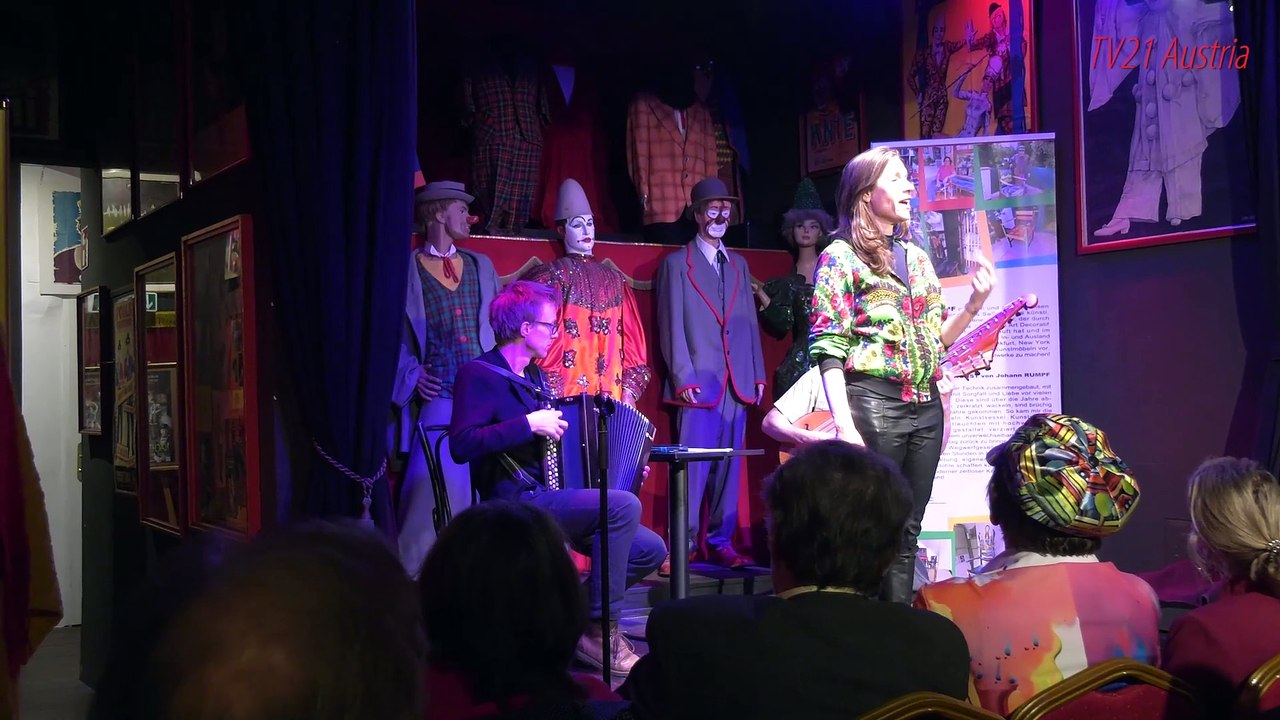 AGNES PALMISANO  beim Geburtstagsfest vom Wiener Künstler Johann RUMPF