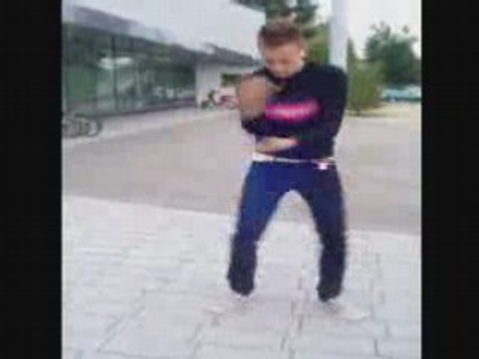 Apprendre la tecktonik