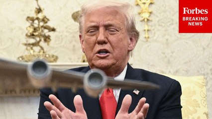 Donald Trump Trashes Zelensky And Biden When Asked To Clarify 'Mistake' Comment