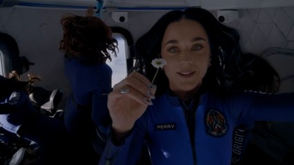 Así han vivido desde dentro Katy Perry, la mujer de Bezos y otras 4 mujeres el vuelo al espacio