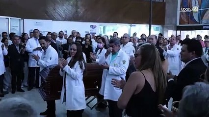 Con homenaje de cuerpo presente, Hospital Civil despide al doctor Sergio Fajardo Dueñas