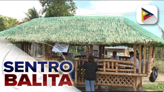 Internally displaced persons sa Bago City, Negros Occidental, pinagawan ng bahay kubo ng LGU para maging pansamantalang bahay sa gitna ng pag-aalboroto ng Bulkang Kanlaon