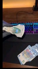 Venez en MP commander vos cartes.