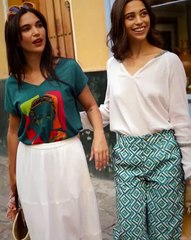 T-shirt imprimé femme La Fiancée - Blouse blanche La Fiancée - Pantalon imprimé femme La Fiancée