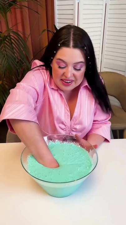 A Simple Craft to Surprise her Husband! Guess Why.
