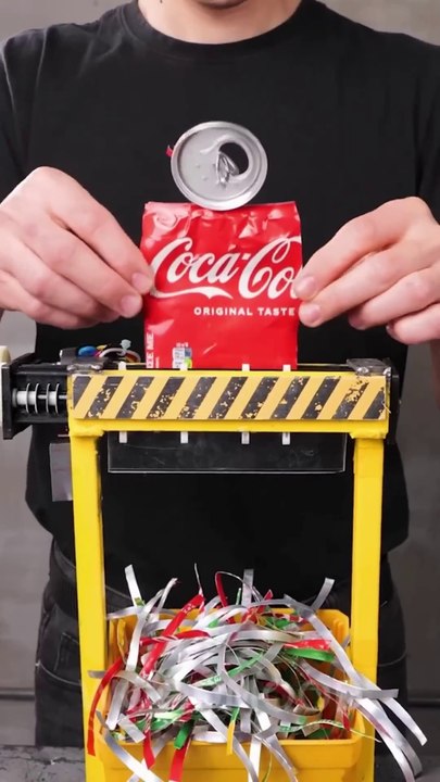 Eco-hero strikes again! Recycling aluminum cans into stylish eyewear♻️