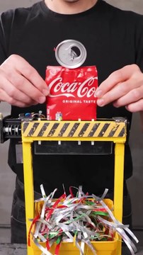 Eco-hero strikes again! Recycling aluminum cans into stylish eyewear♻️