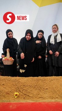 Pak Lah laid to rest after thousands pay their respects
