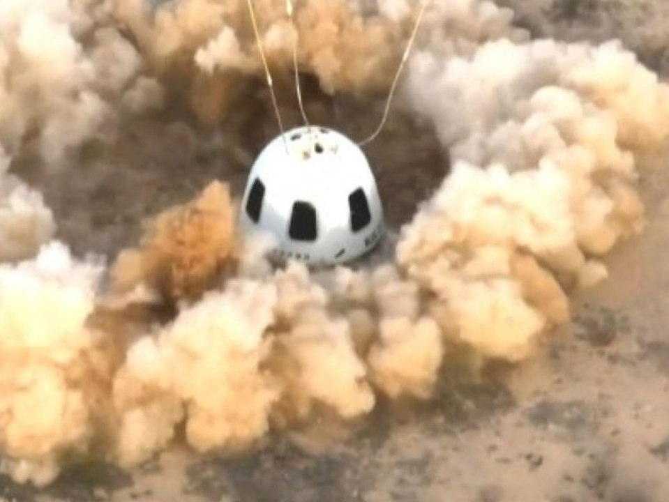 Autsch: Jeff Bezos stürzt beim Empfang seiner Verlobten