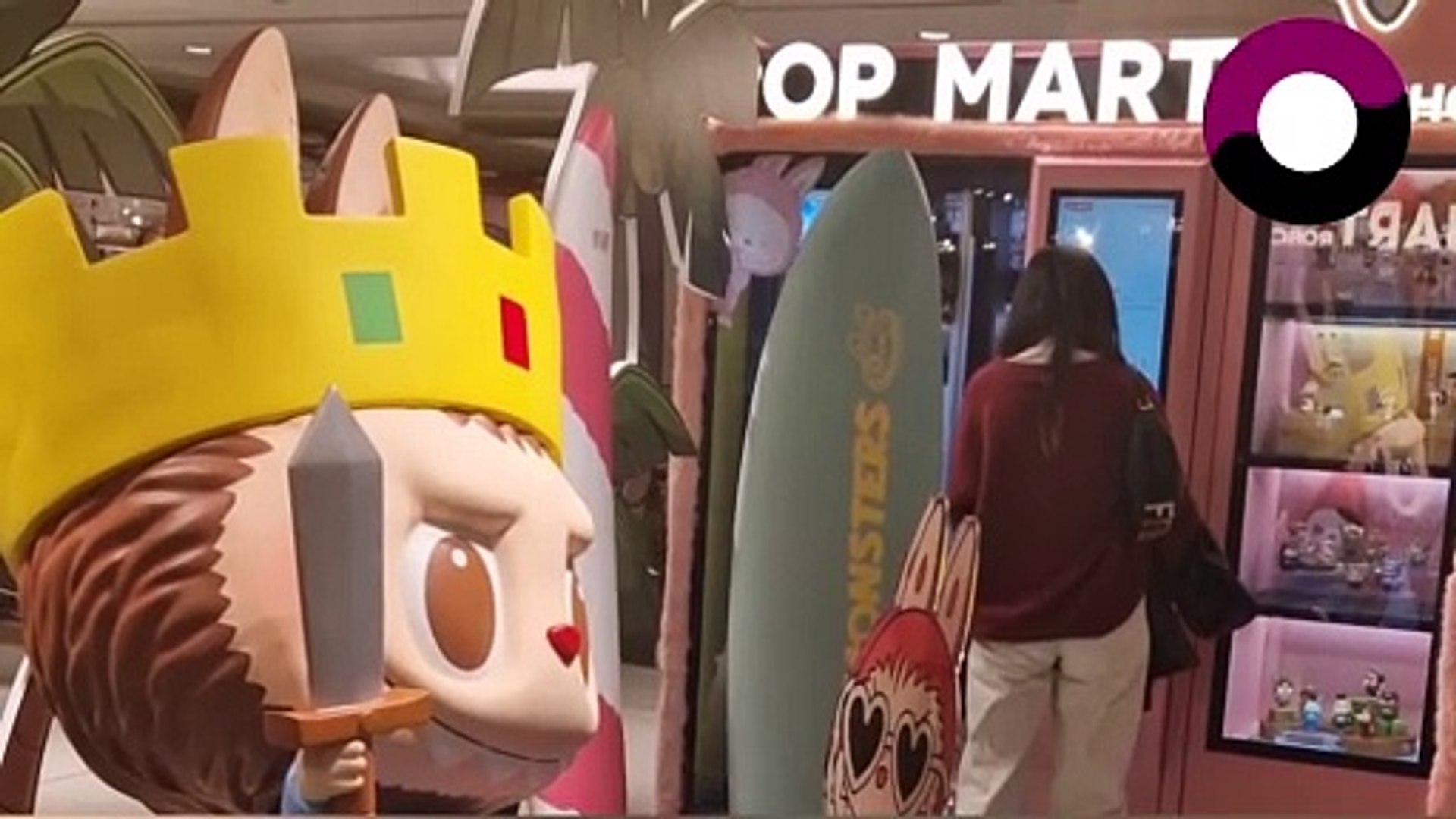 ⁣Labubu pop up takes over Selfridges London