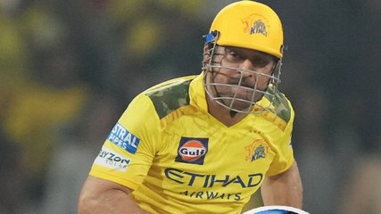 MS Dhoni से रोबोट डॉग हुए कंफ्यूज!