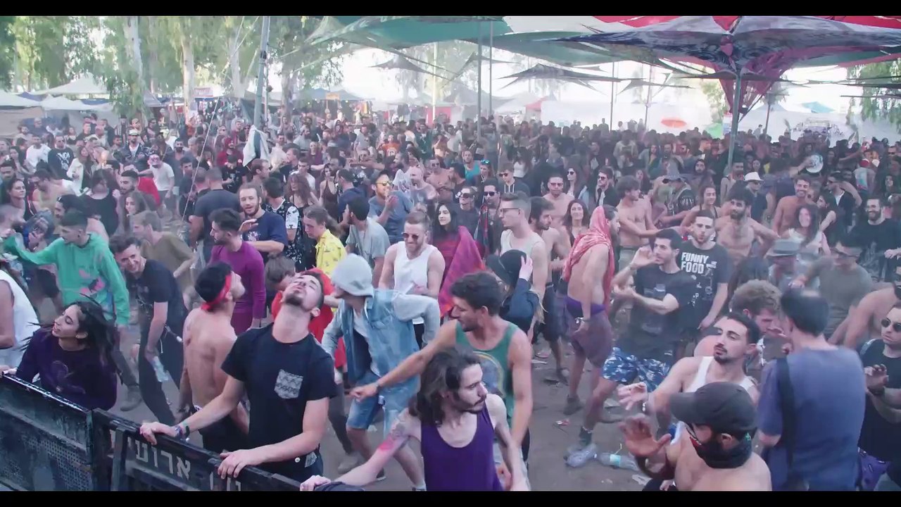 29)_Music. Arms Dealer. Hip-hop et rap. Genre. En colère. Anno Domin