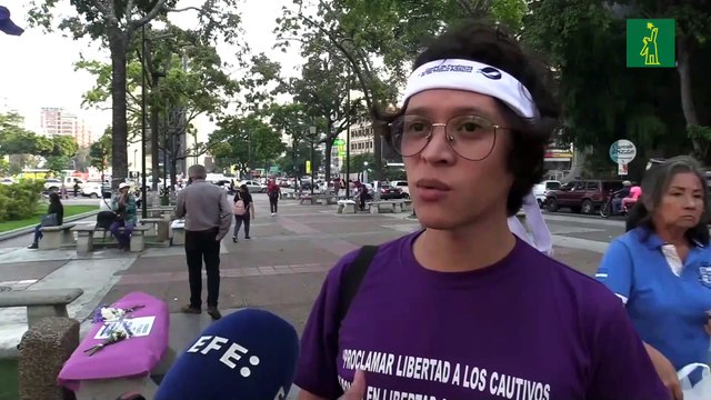En viacrucis oran familias para que la Justicia libere a presos políticos en Venezuela