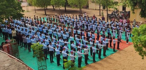 विद्यार्थियों की अब मोबाइल से होगी हाजिरी, नामांकन एवं ठहराव होगा सुनिश्चित