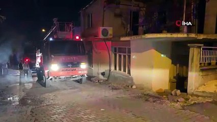 Annesine kızıp evi ateşe verdi, o anları da canlı yayınladı