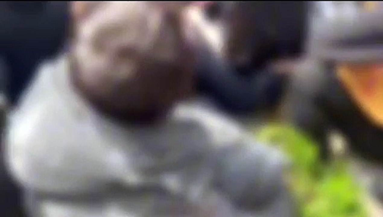 Müdür yardımcısından eylem yapan öğrenciye: "Bu okul sana acıdığı için sen hâlâ bu okuldasın"