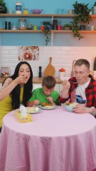 Mom's egg disappeared 🥚😂 Sneaky dad stole it!