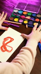 Minikler için yeni bir tecrübe: Sulu ile hem okuyacaklar hem de boyayacaklar