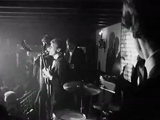 Gaumont Journal Éclair (19 Novembre 1965) – Johnny Hallyday : 11 Millions de Disques Vendus ! [Reportage ORTF]