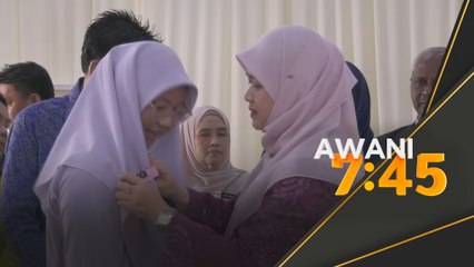 Pemakaian lencana semarak semangat patriotik
