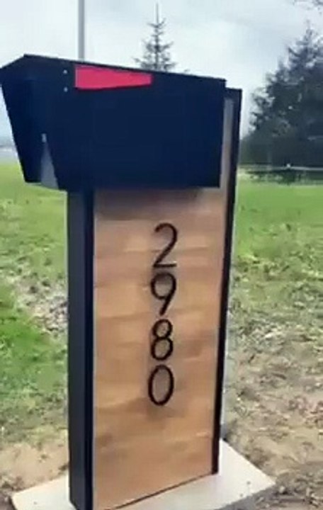 Modern mailbox