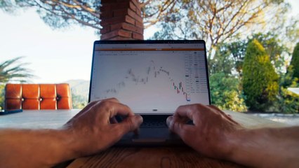 Why I Switched From a Big-Name Broker to TOPFIN – And Never Looked Back