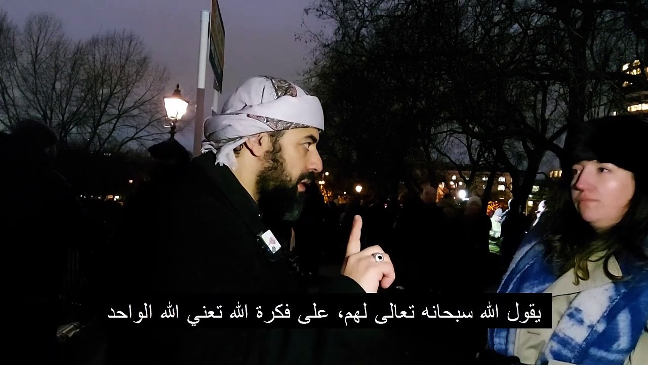 An English woman was amazed by what she heard about Islam! Sheikh Mohammed and a visitor (Arabic subtitle)