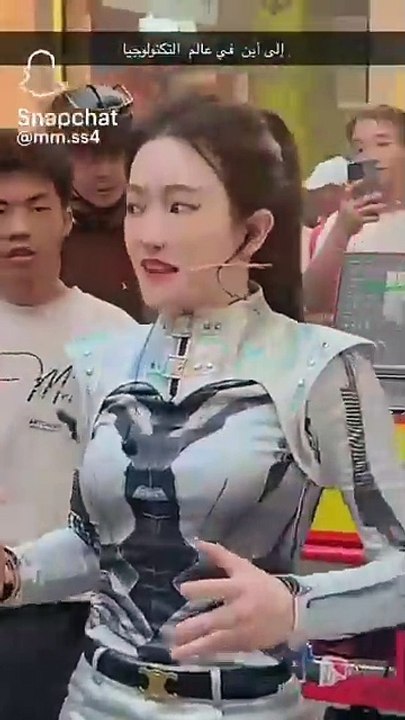 lady robot