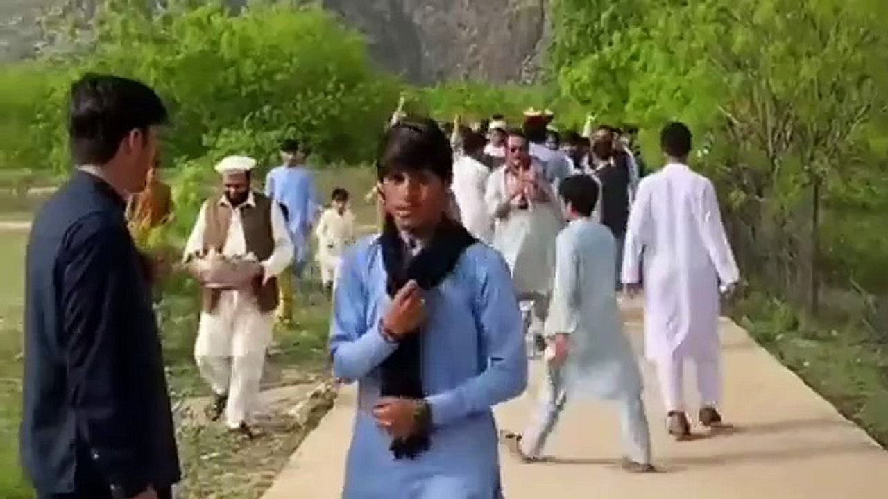 Most_Funny_Moments_Of_Pakistani_People_😅😜-part;-124___pakistani_funny_video(360p)