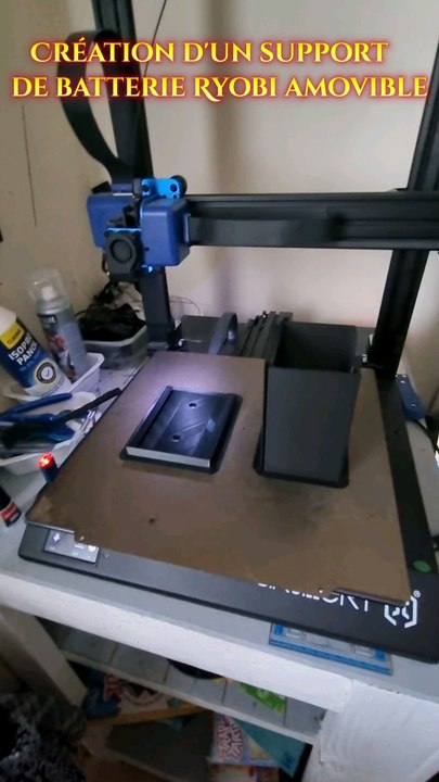 Modélisation d'un support de batterie Ryobi amovible