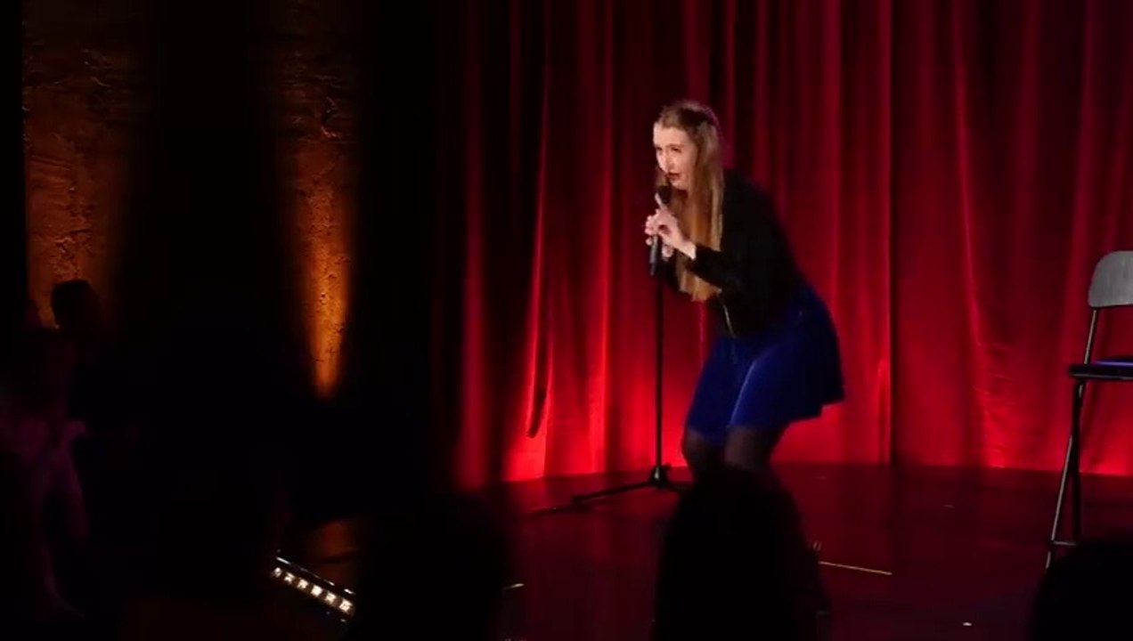 BONAVENTUROVÁ Tereza - Záchody ve vlaku (RLW, 480p)