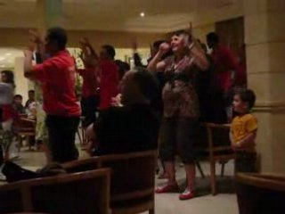 Timéo Danse avec maman