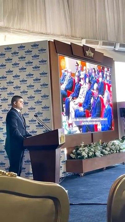 رئيس الوزراء يشهد إطلاق خدمة لوجستية متكاملة للسفن العابرة بقناة السويس لتعزيز حركة التجارة العالمية