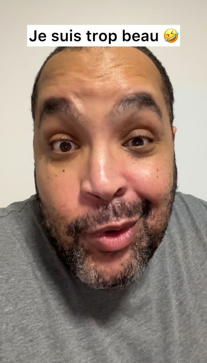 Je suis trop beau 🤣 #beauté #humour #drole #parodie