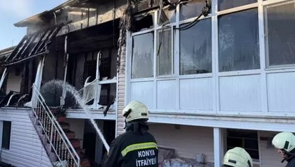 Eski eşi ve komşularını darbedip evi yaktı