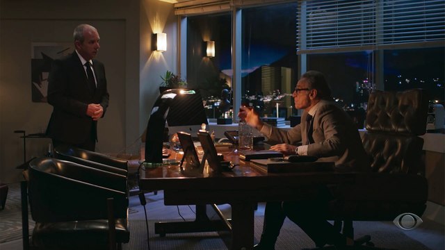 Átila surpreende Lino com investida inesperada | Beleza Fatal