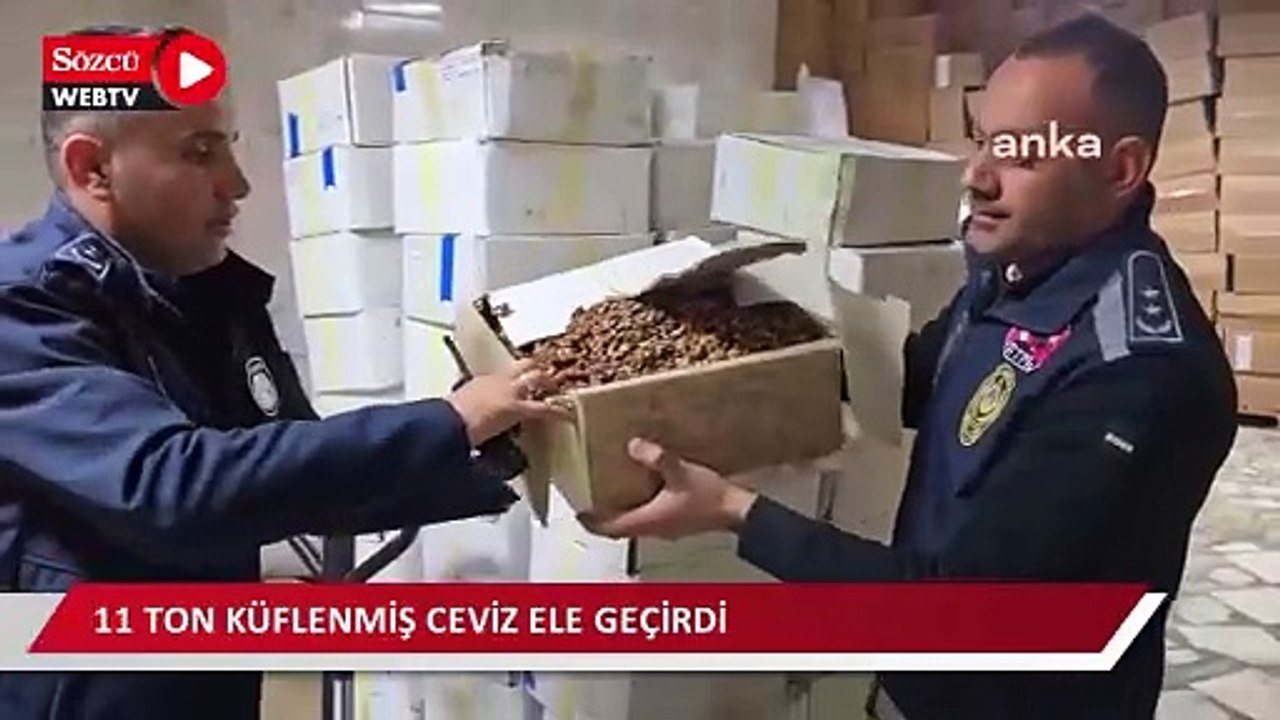Şanlıurfa'da denetim yapan zabıta ekipleri, baklava imalathanesinde 11 ton küflenmiş ceviz ele geçirdi