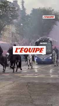 L'arrivée du car du Real Madrid au stade Santiago Bernabeu - Foot - Ligue des champions