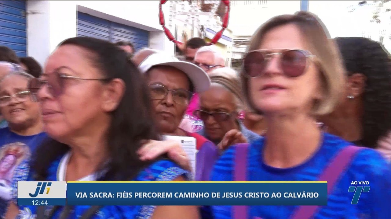 Via Sacra: fiés percorrem caminho de Jesus Cristo ao Calvário