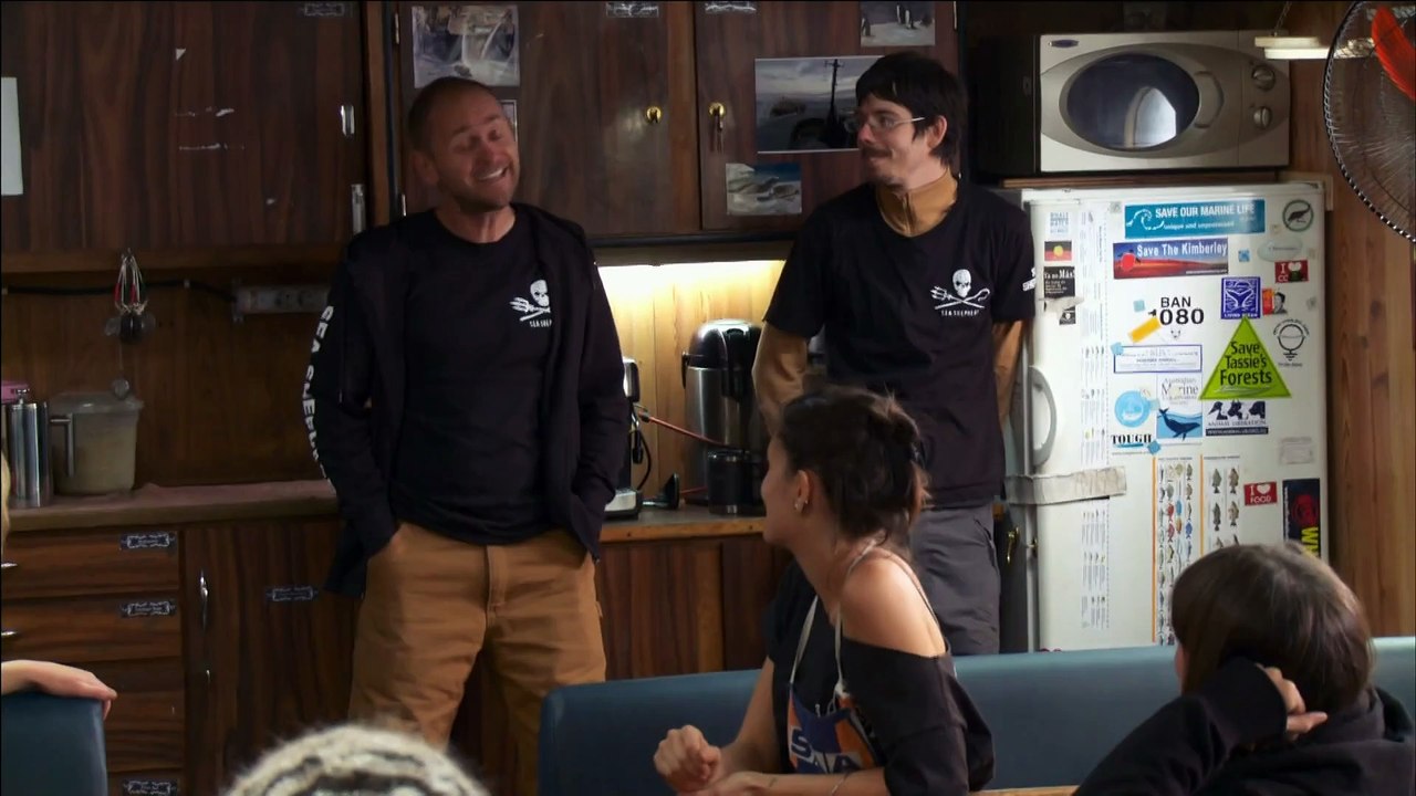 Whale Wars_S05E02_Auf Messers Schneide