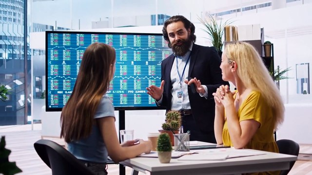 From Volatility to Victory: How Turf Capital Private Supports High-Volatility Strategies