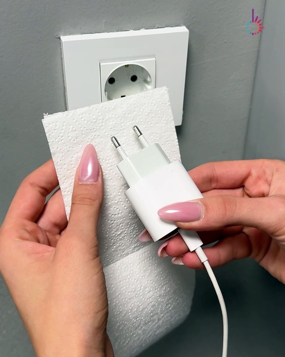 Charging phone made easier with this hack📲