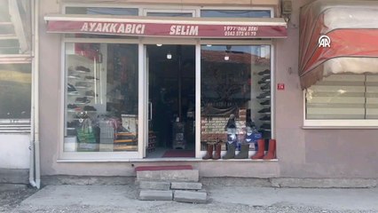 Ayakkabı tamirciliğinde 45 yıllık serüven