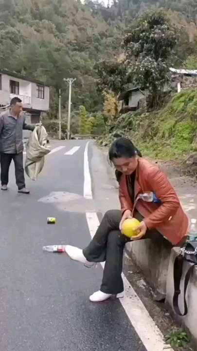 funny video /fun/entertainment  /enjoy/Chinese funny video/prank